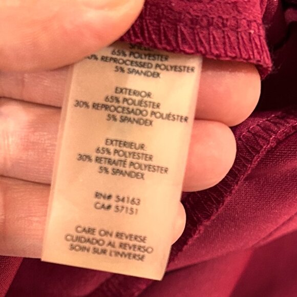 BRAND NEW Elegant Red Calvin Klein NWT - Picture 9 of 12